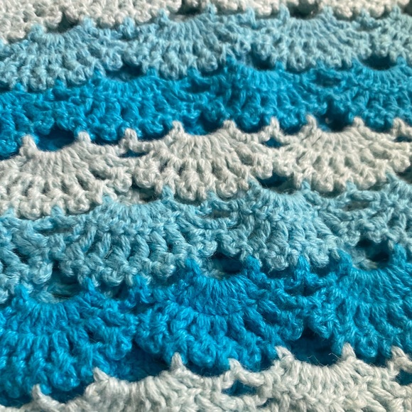 Crotchet Halter Top - Picture 4 of 15